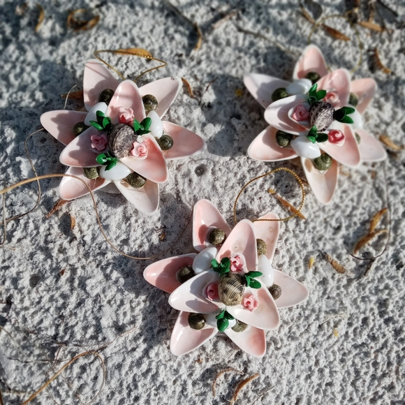Shell Ornaments - Picture 1 of 2